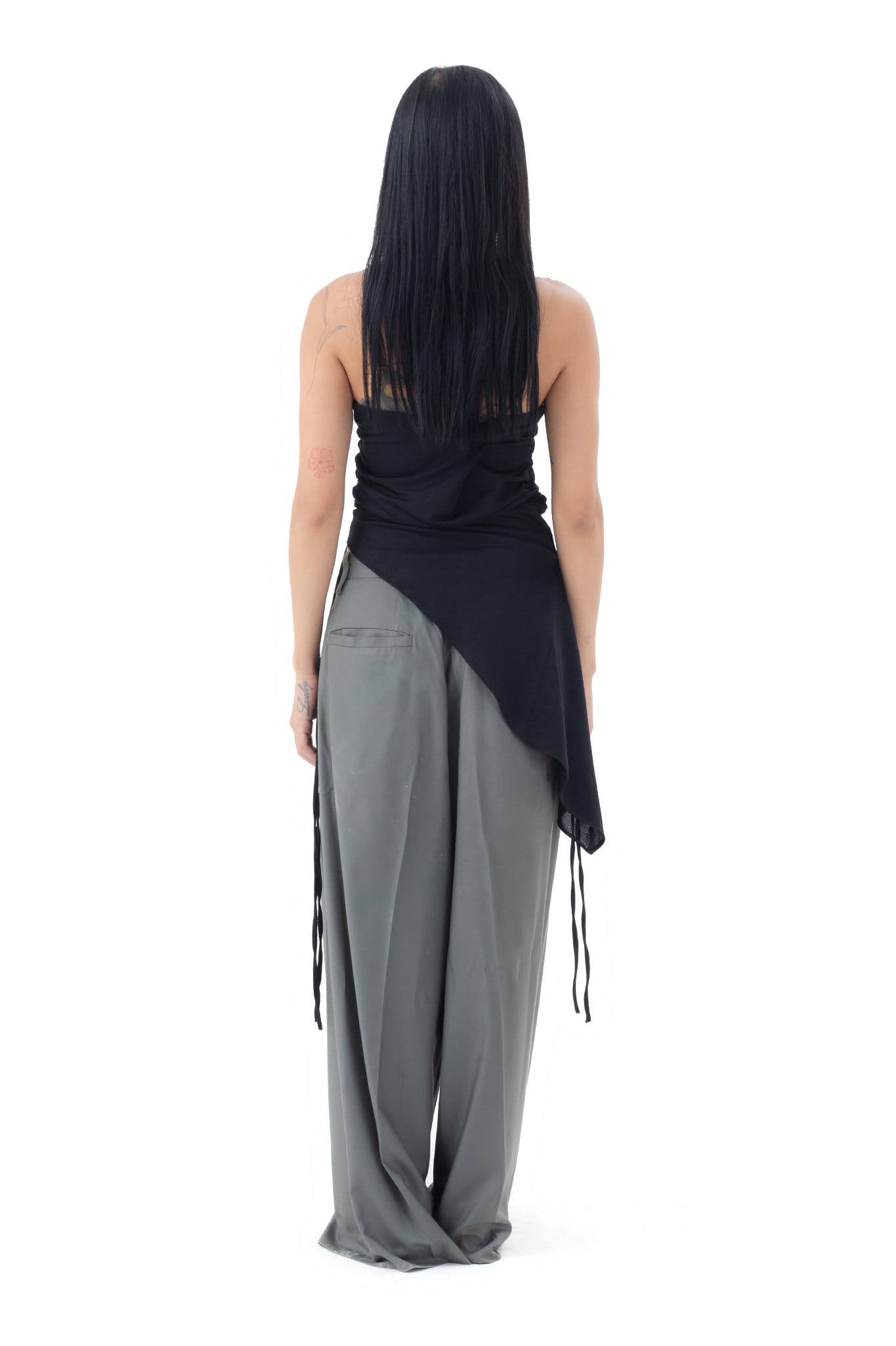 ASYMMETRICAL TOP
