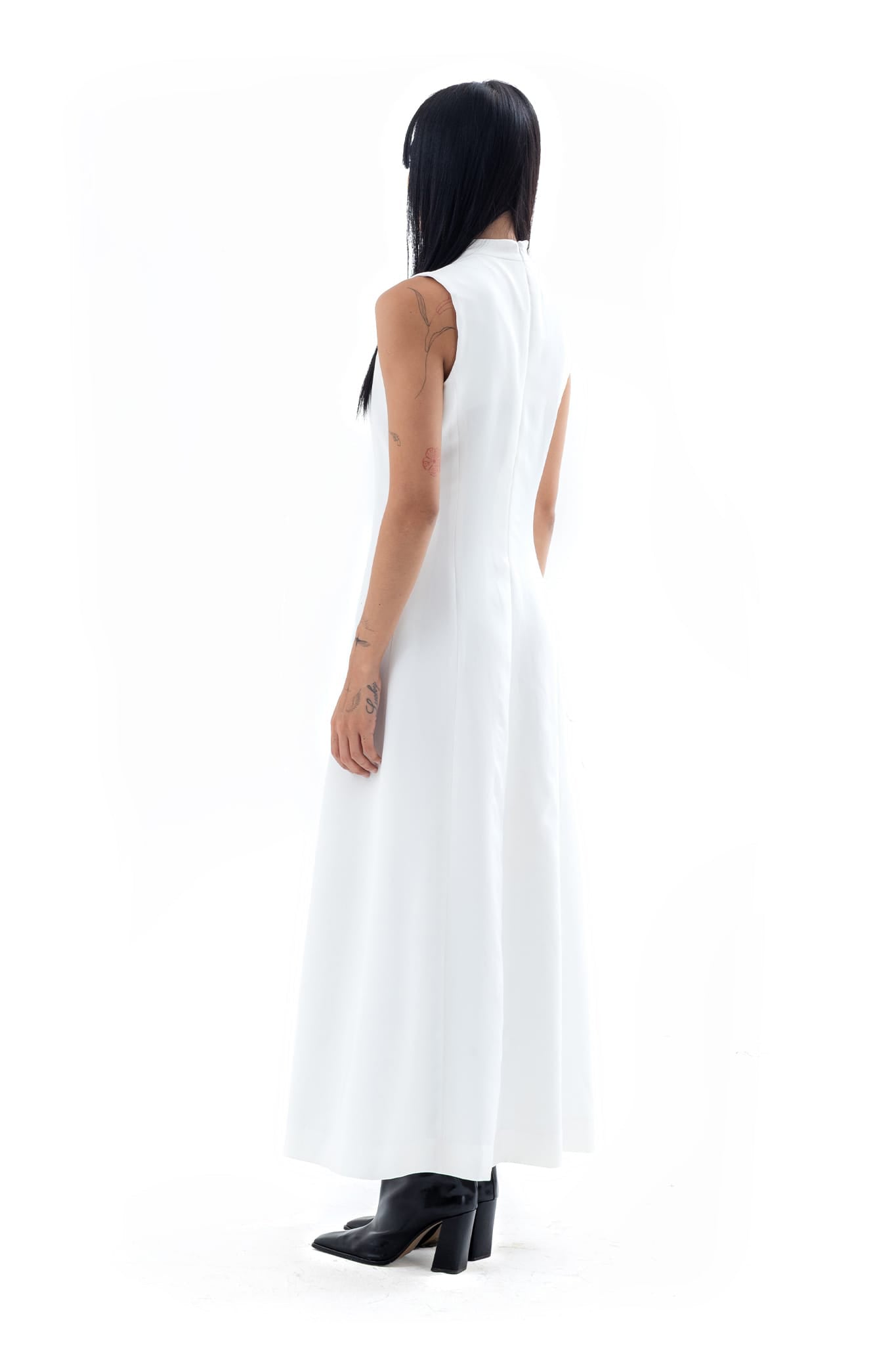 HIGH-NECK DRESS