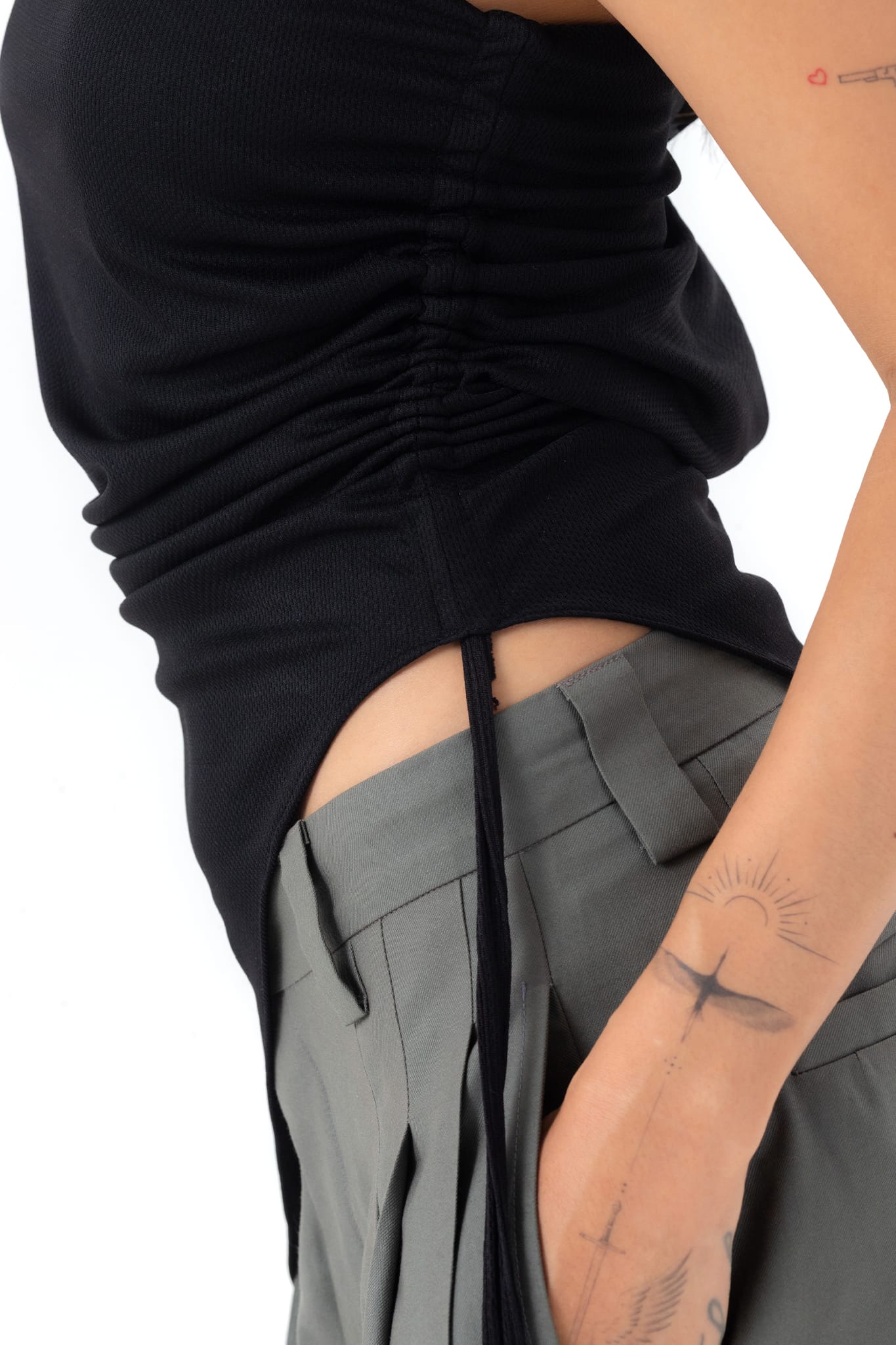 ASYMMETRICAL TOP