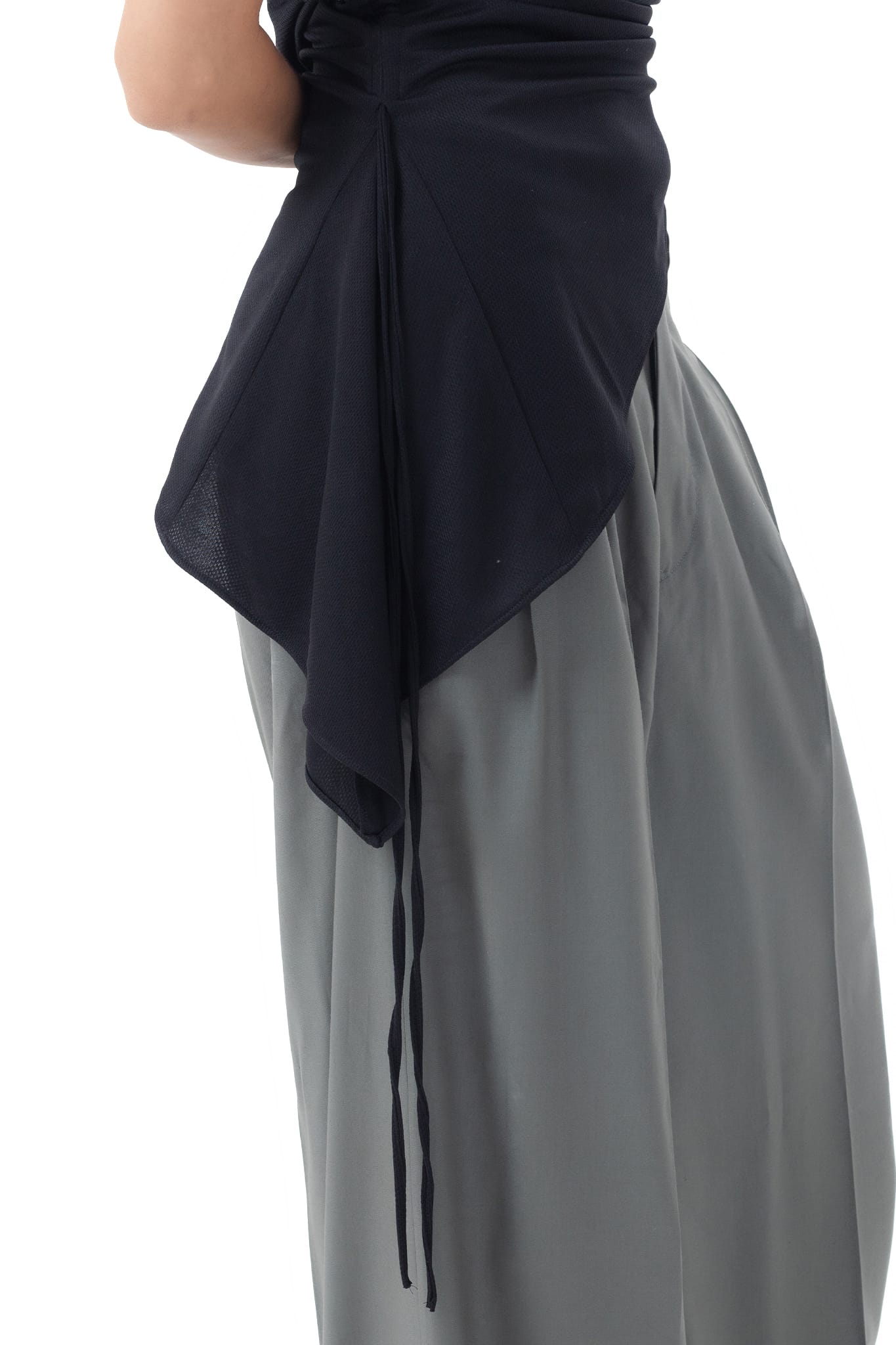 ASYMMETRICAL TOP